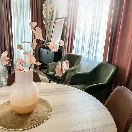 Apartment E 200m Do Plazy *