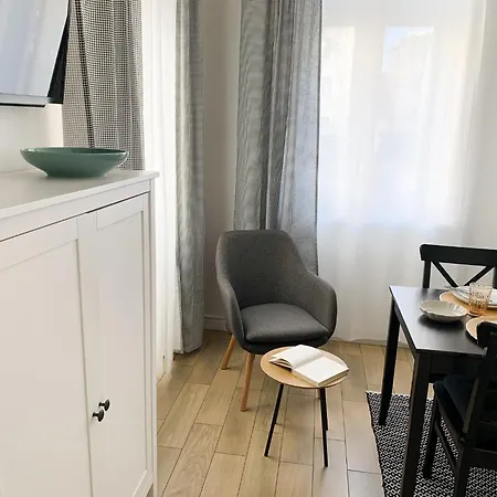 Apartmán E 200m Do Plazy *