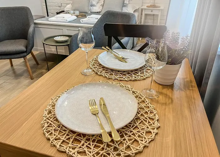 E 200m Do Plazy Apartman *